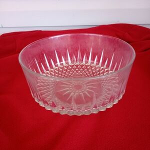 Arcoroc USA Clear Glass Diamond Starburst Bowl Vintage